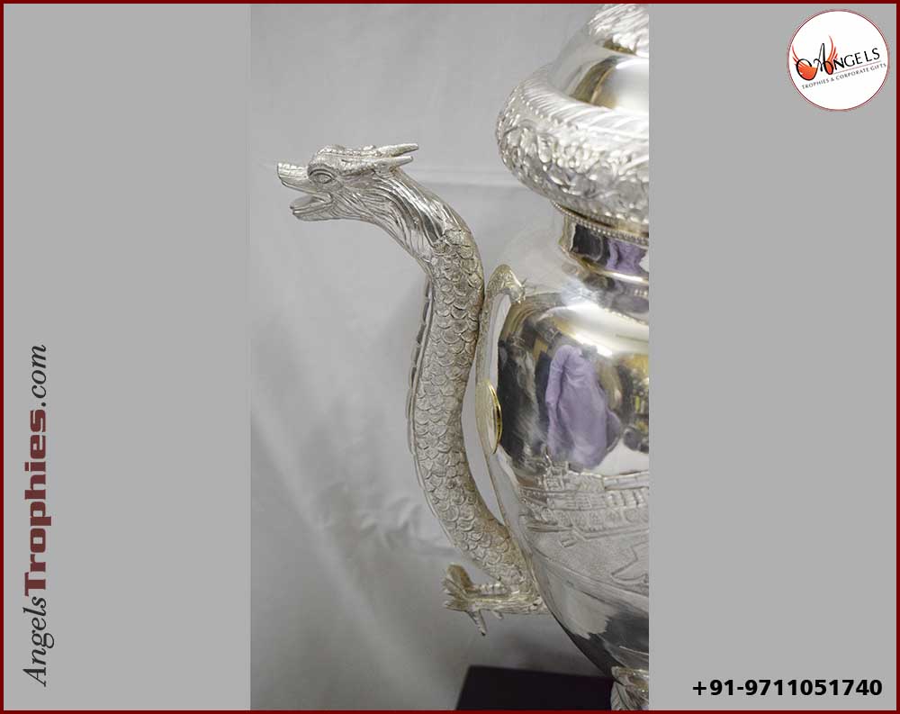 silver-trophy-for-army-mess Side view of Silver cup