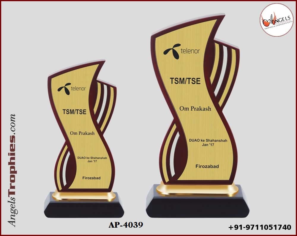 wooden award trophy with designing trophy with wooden base