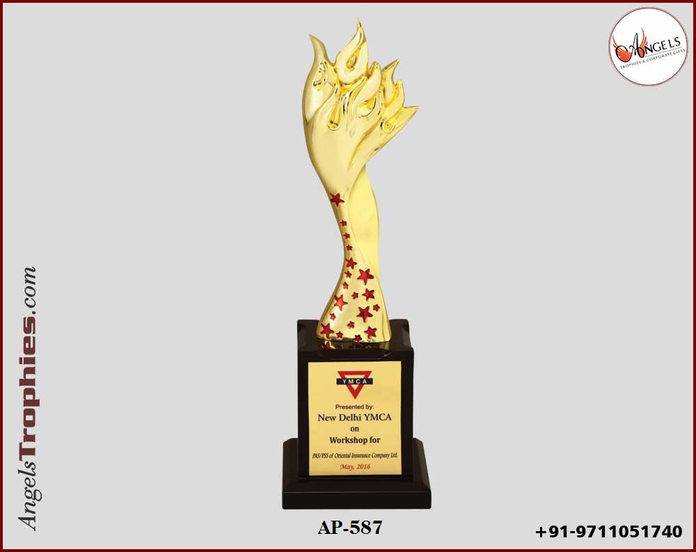 metal golden star with mashal shape with base