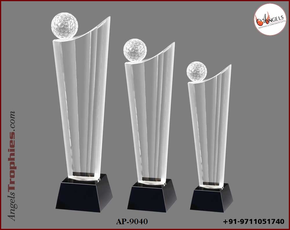 crystal golf trophy with golf ball with black base