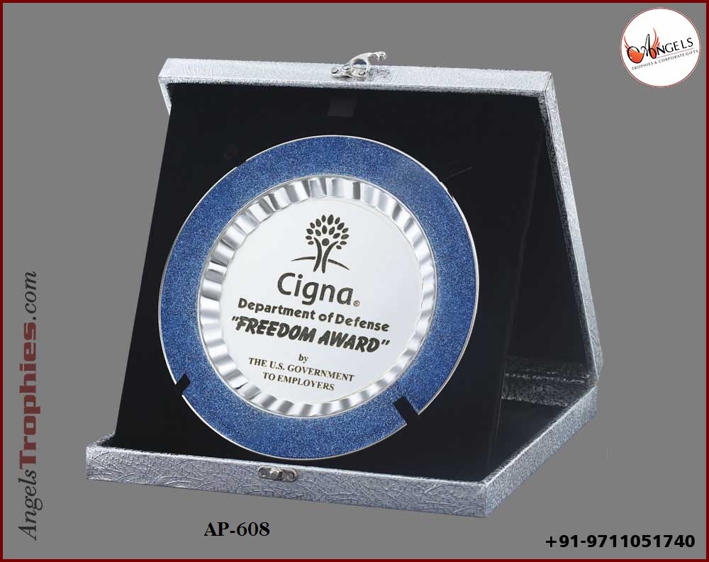 velvet box wooden box silver blue metal plate with box