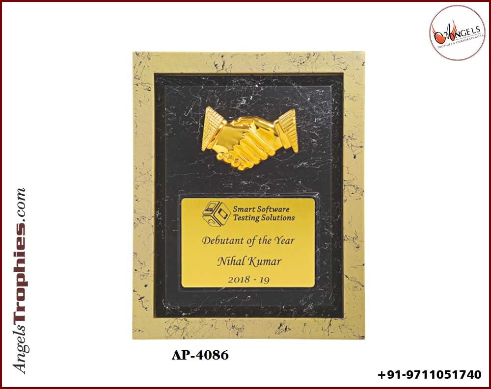 texture wooden with metal golden handshake shield award