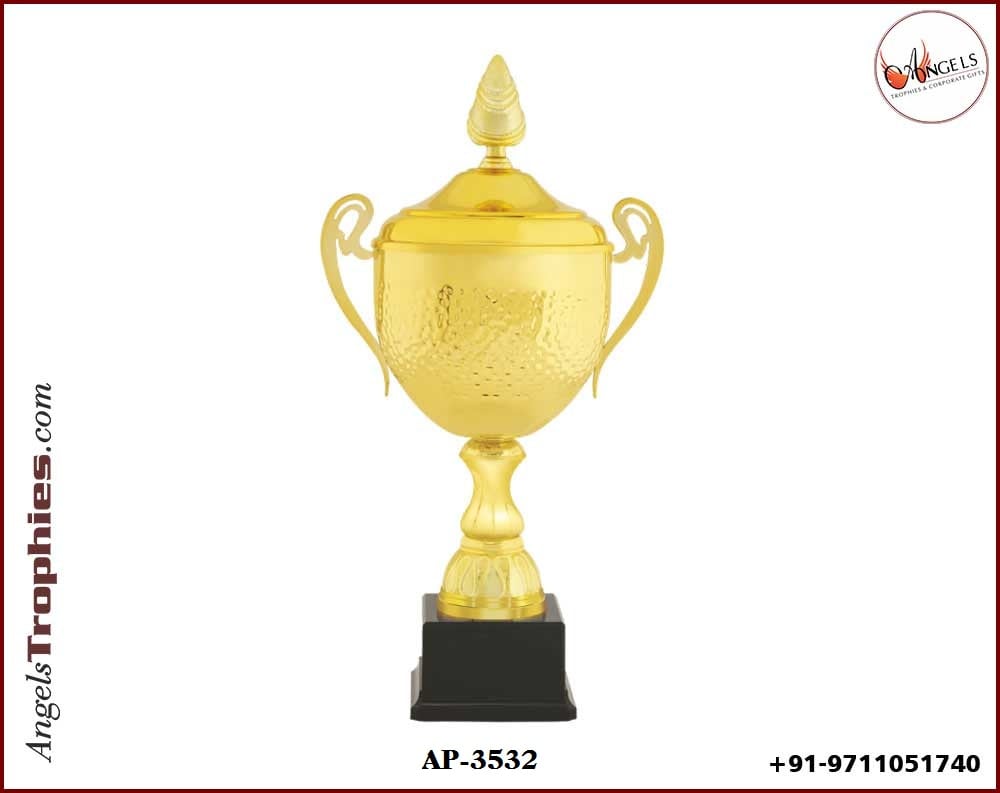 metal golden premium cup with base