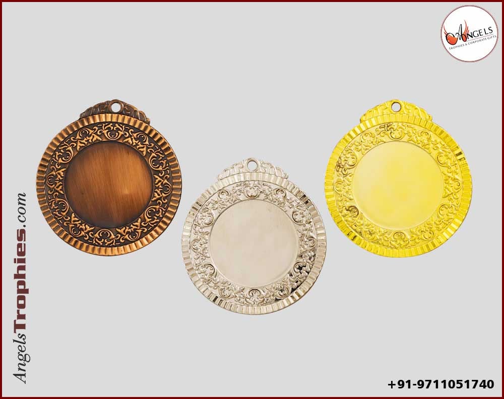 Jaguar Round Medal with golden silver bronze