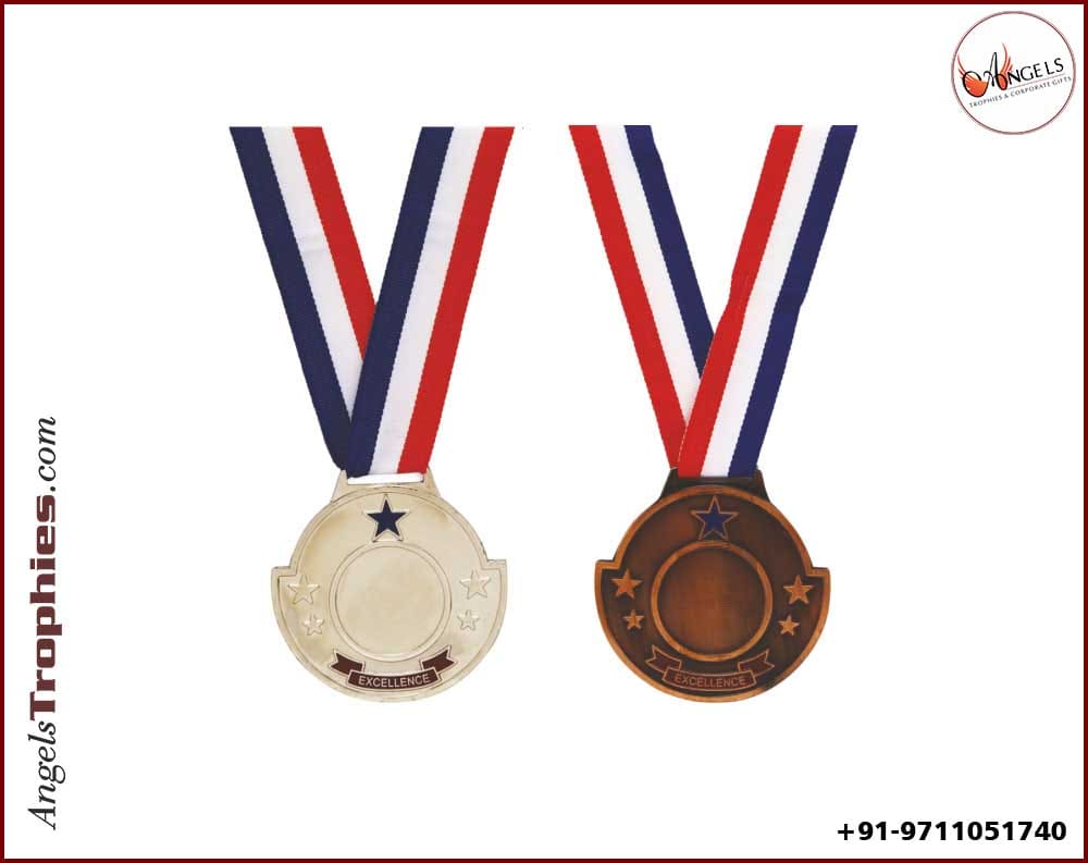 medal customised army with medal golden