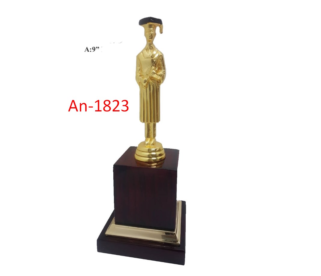 graduation trophy model 1823